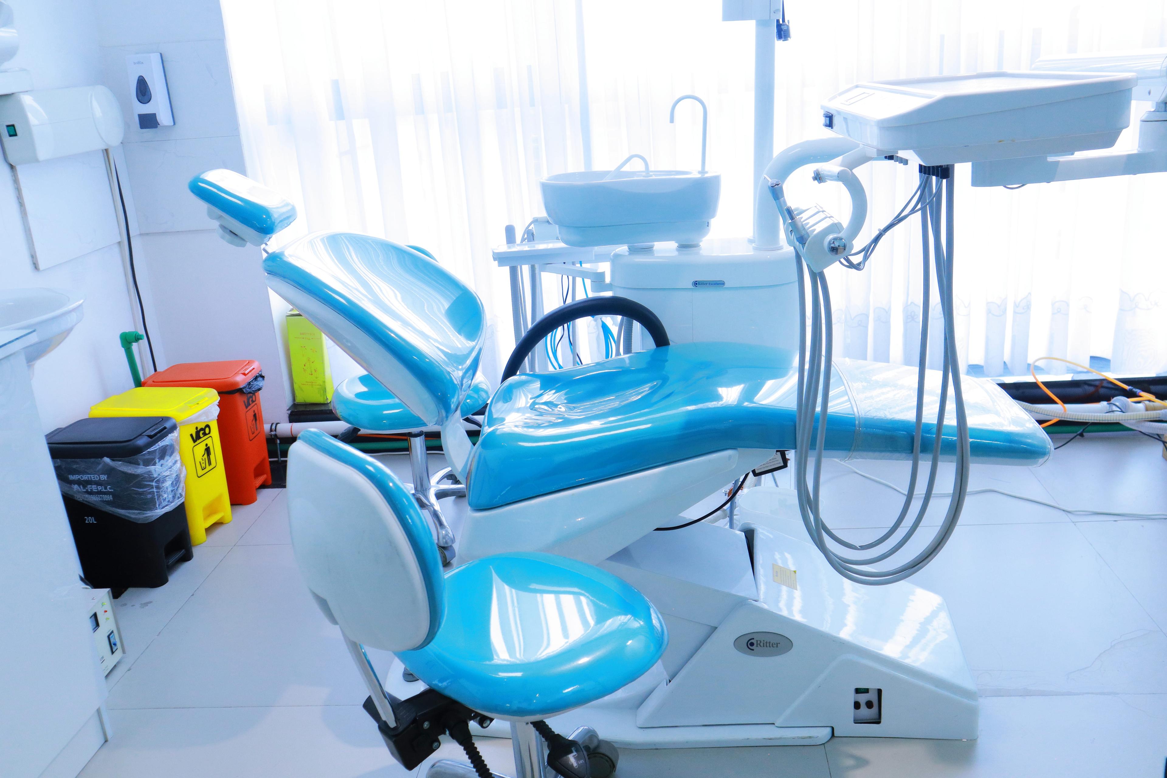 Patient care environment at Hibir Specialty Dental Clinic